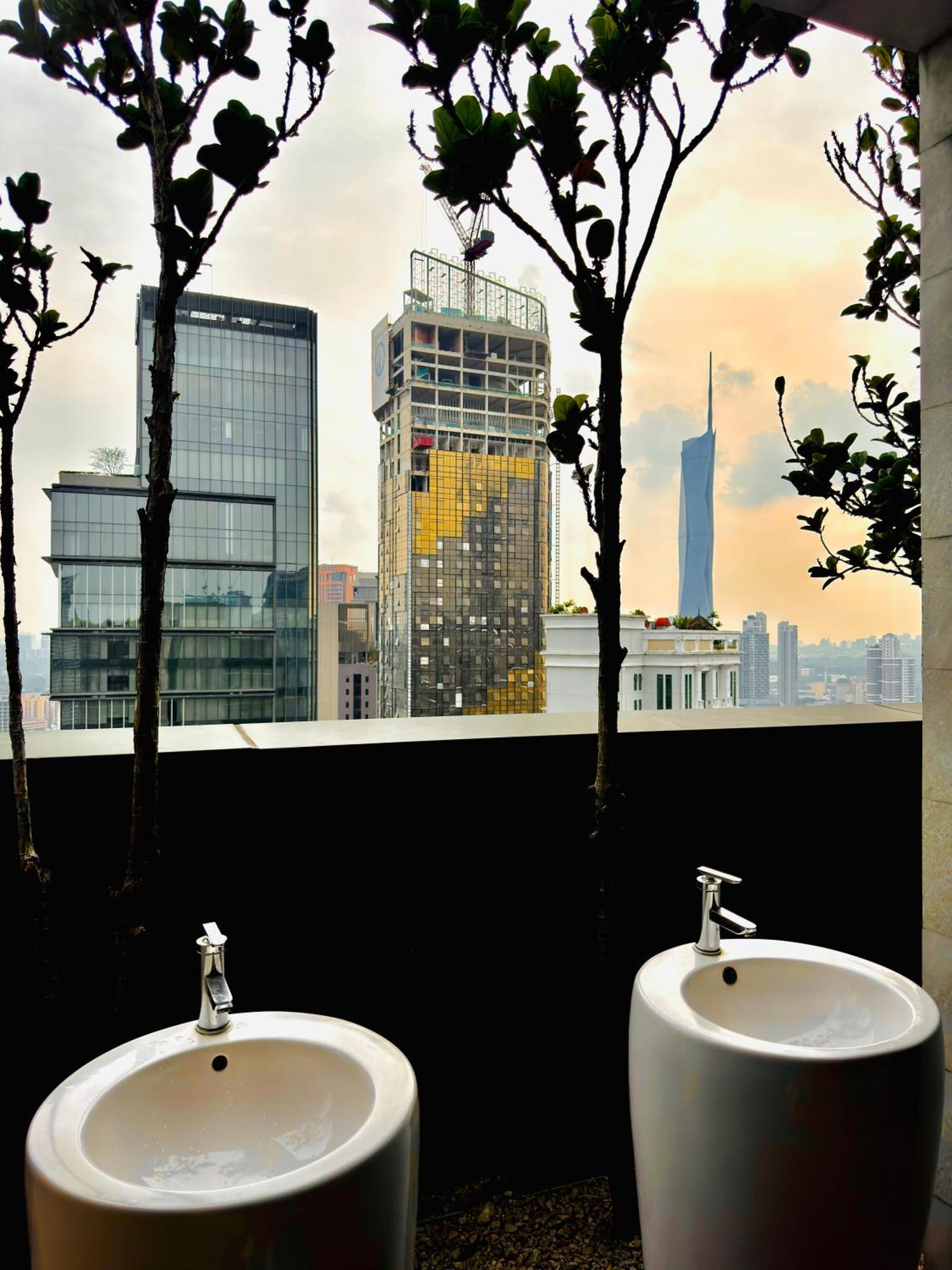 Dorsett Residences At *